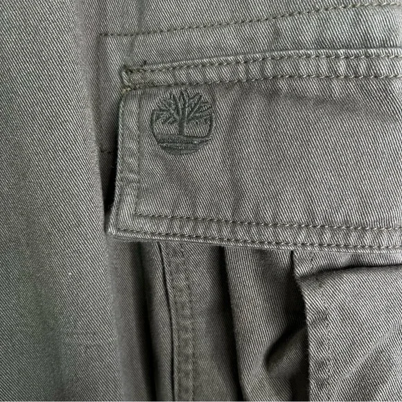 Timberland Relaxed Fit Cargo Chino Pants in Army Green Men’s Size 40x30 - Picture 5 of 9
